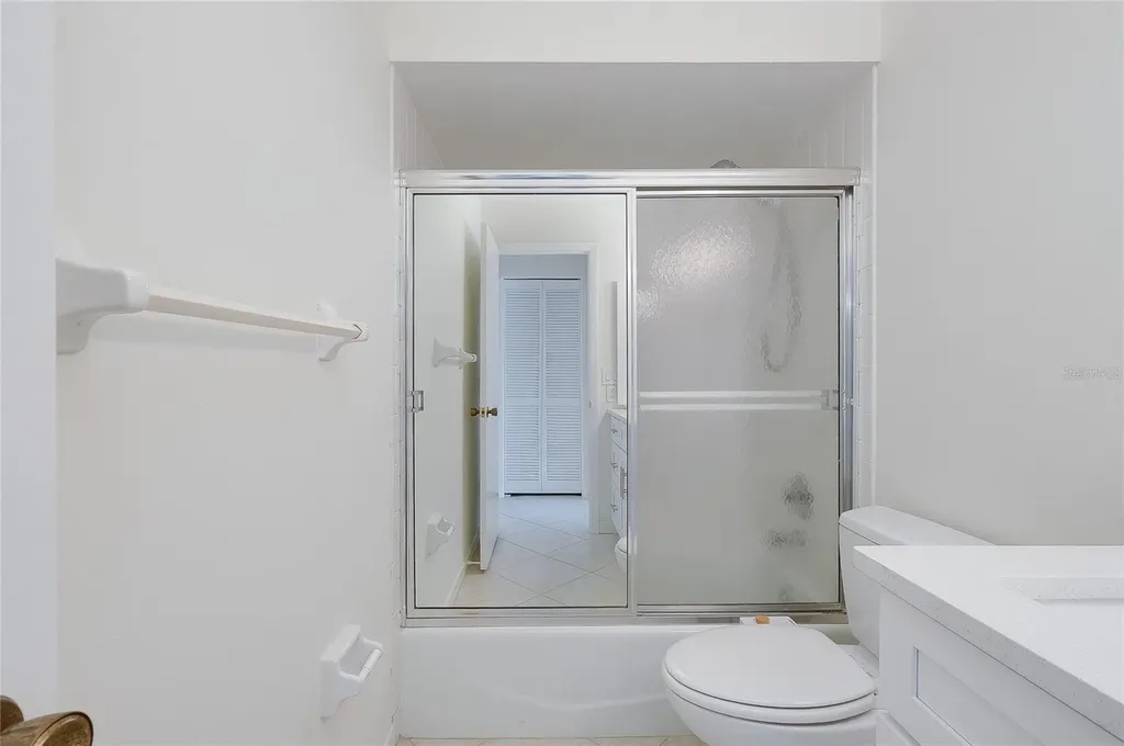 5617 Evergreen Drive Sarasota FL 34233