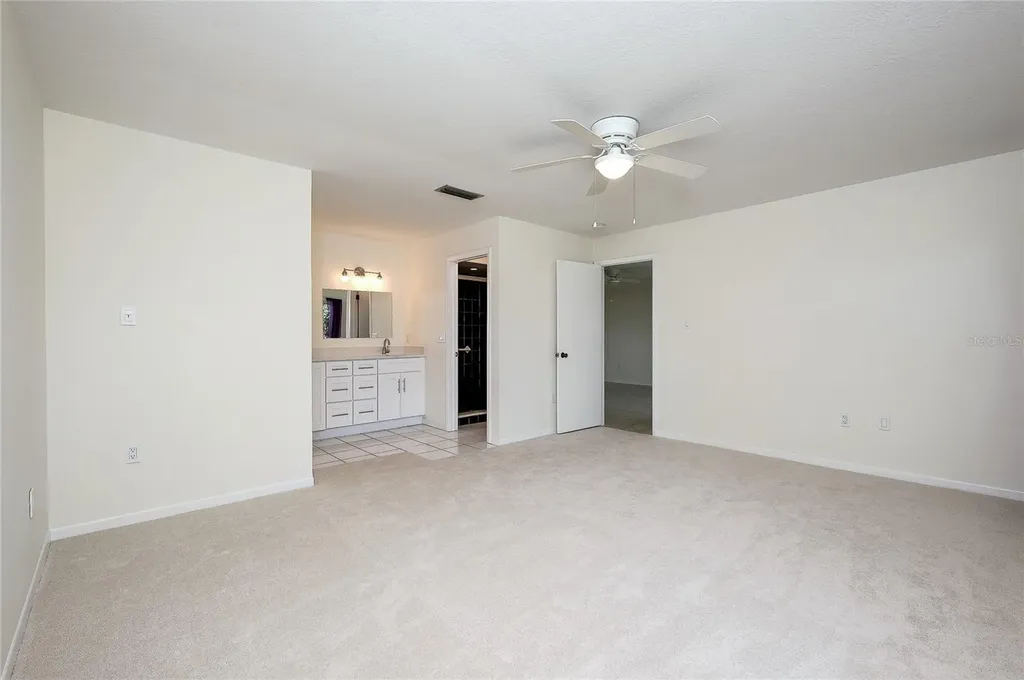 5617 Evergreen Drive Sarasota FL 34233