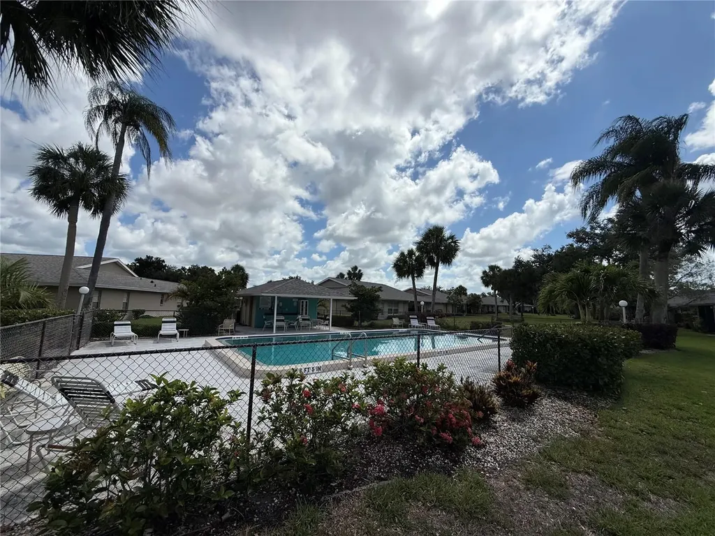 5617 Evergreen Drive Sarasota FL 34233