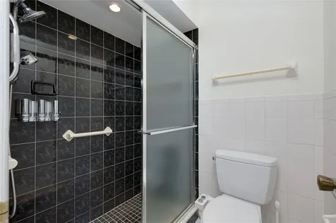 5617 Evergreen Drive Sarasota FL 34233