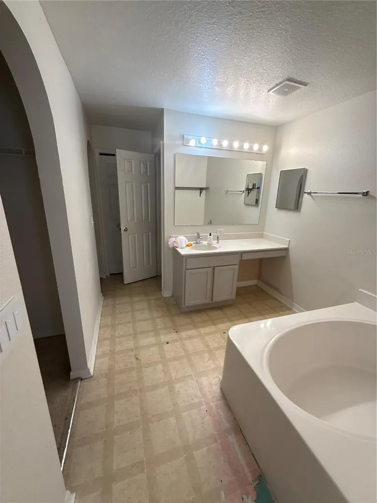 503 Nogales Court Kissimmee FL 34758