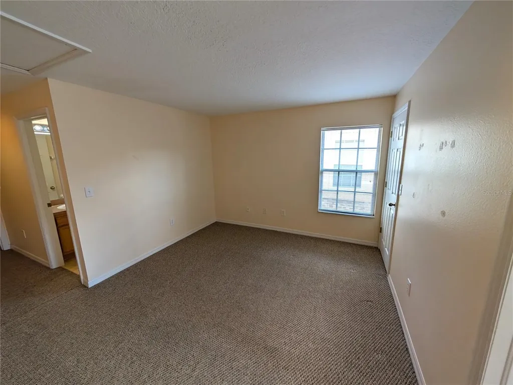 1993 Fiesta Ridge Court Tampa FL 33604