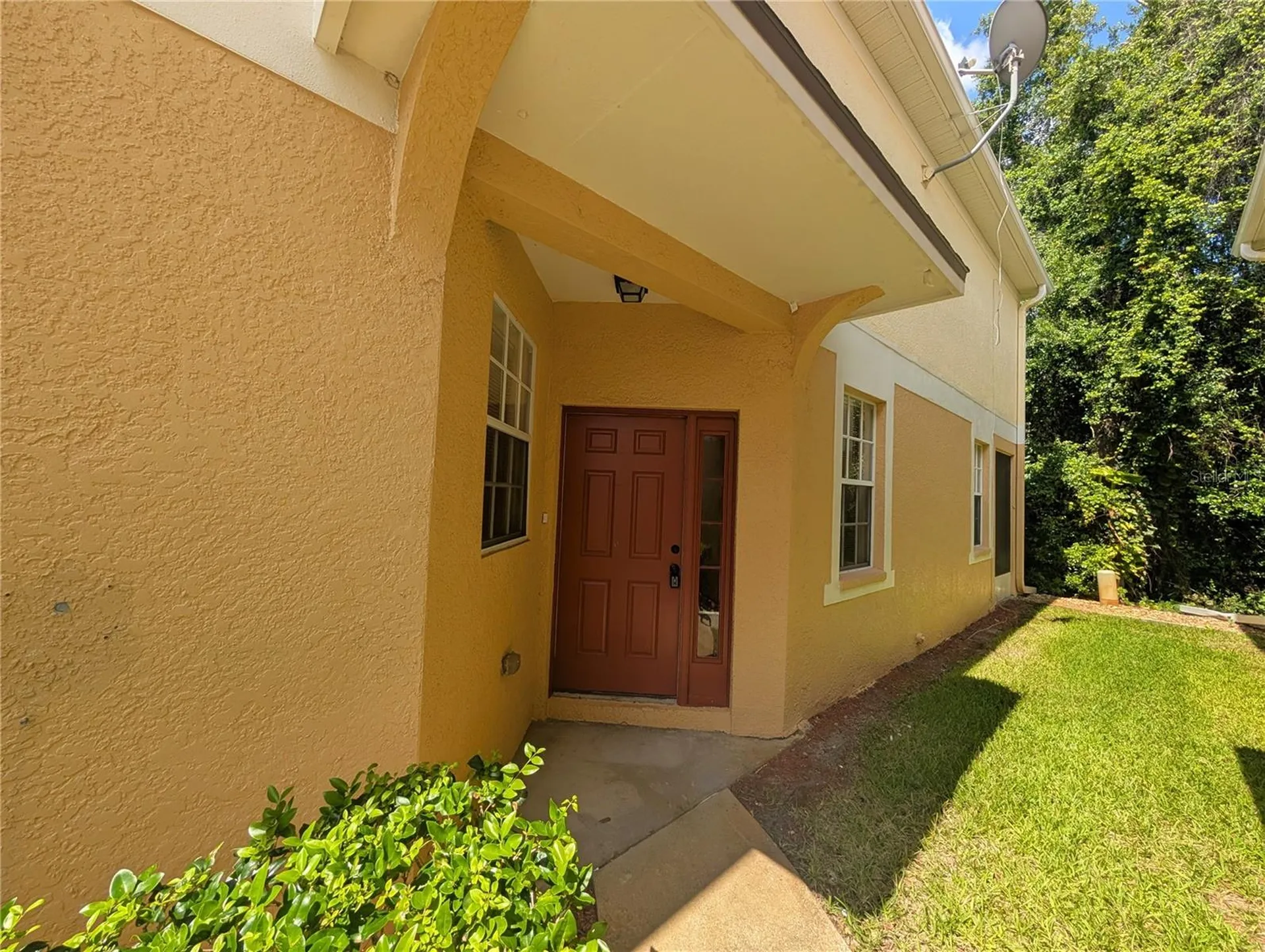 1993 Fiesta Ridge Court Tampa FL 33604