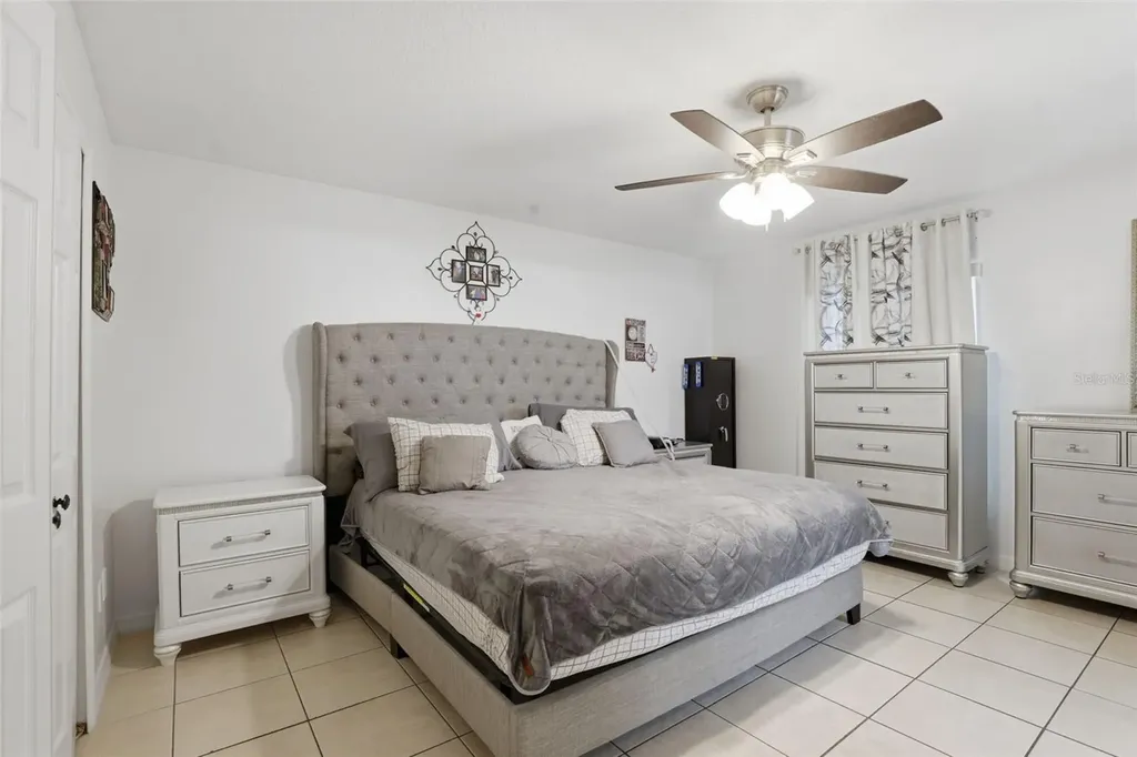 1911 S Gadsen Boulevard Orlando FL 32812
