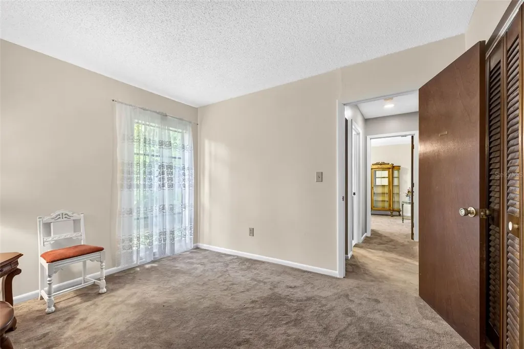 910 Hillside Drive Lutz FL 33549