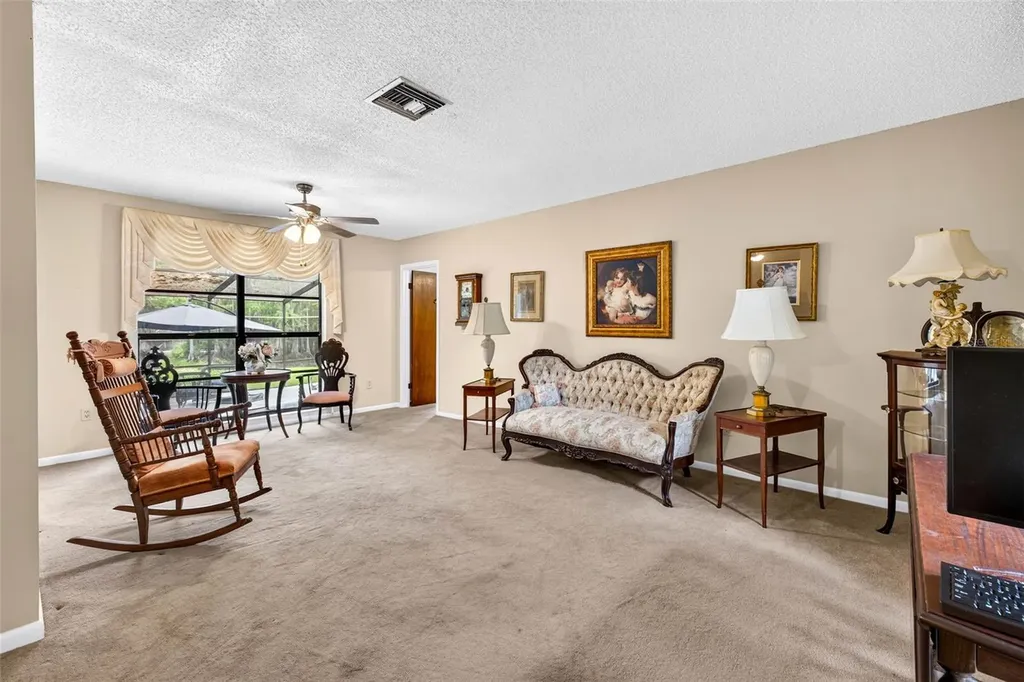 910 Hillside Drive Lutz FL 33549