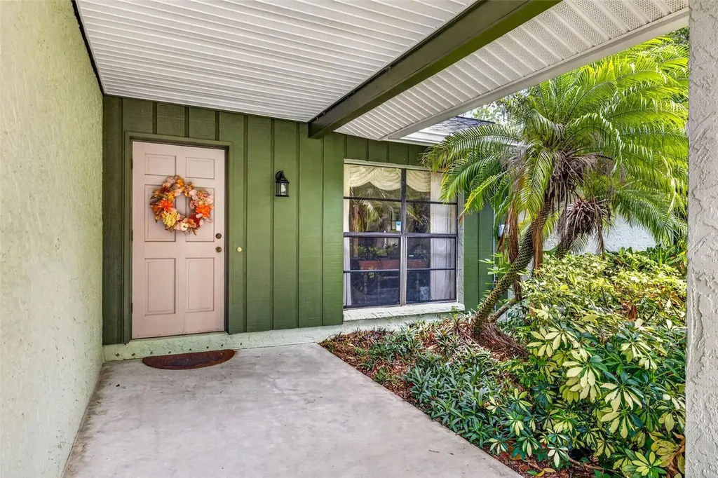 910 Hillside Drive Lutz FL 33549