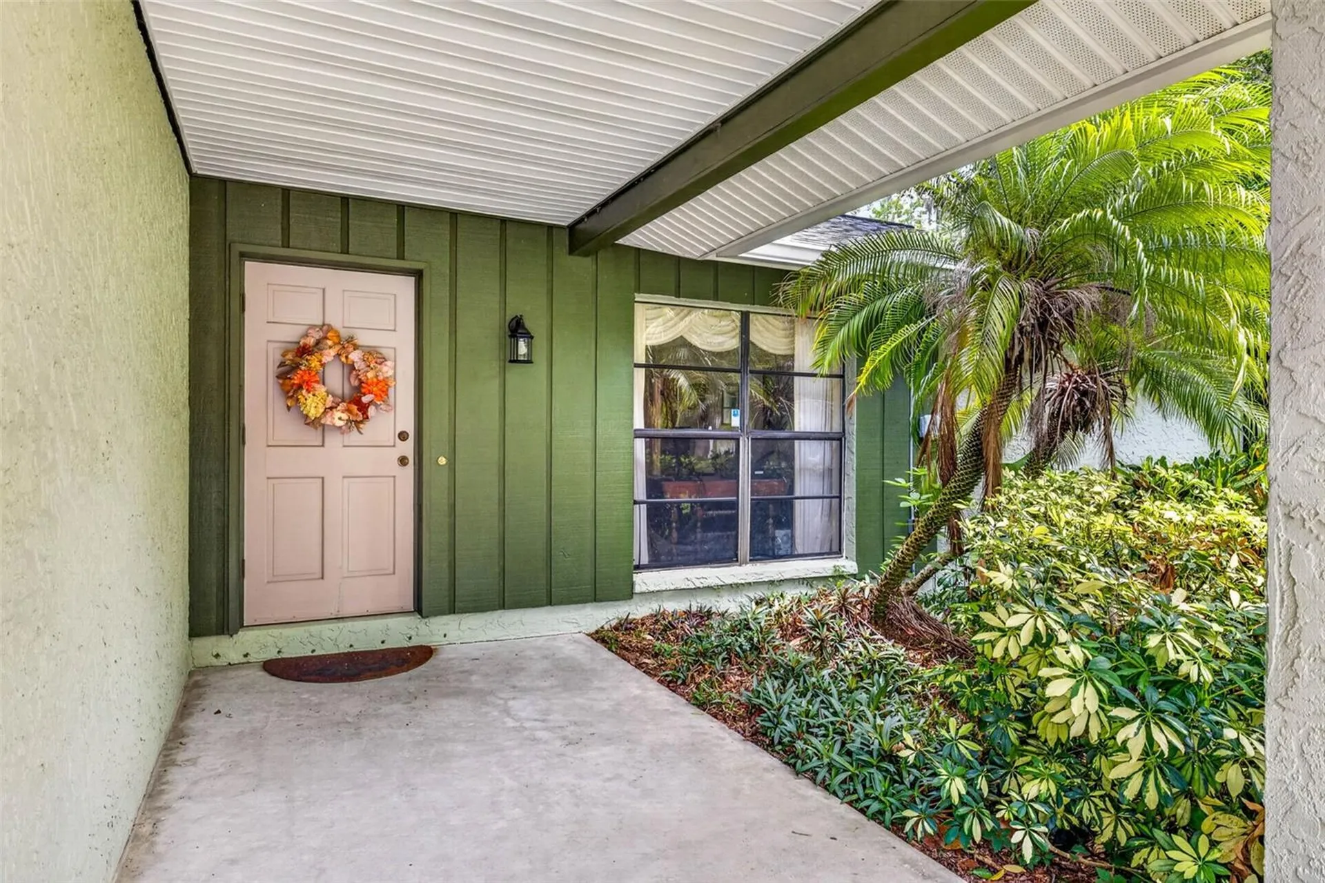 910 Hillside Drive Lutz FL 33549