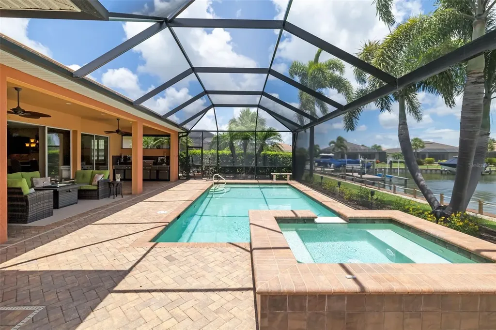 5216 Lake Overlook Avenue Bradenton FL 34208