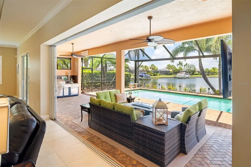 5216 Lake Overlook Avenue Bradenton FL 34208