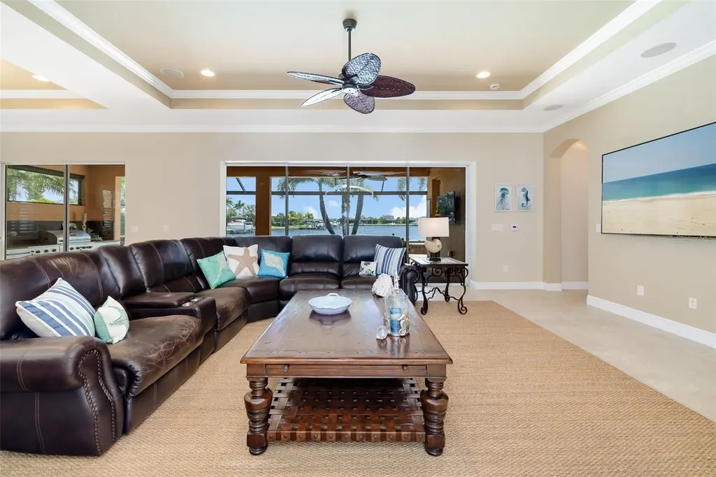 5216 Lake Overlook Avenue Bradenton FL 34208