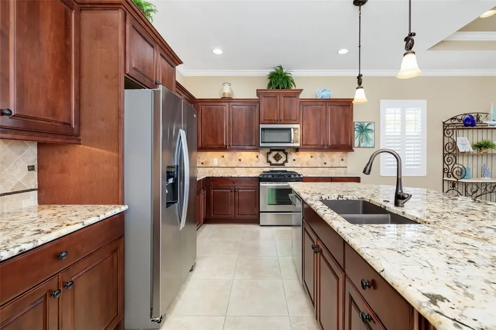 5216 Lake Overlook Avenue Bradenton FL 34208