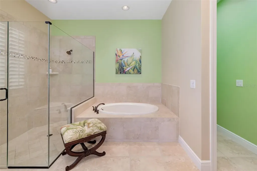 5216 Lake Overlook Avenue Bradenton FL 34208