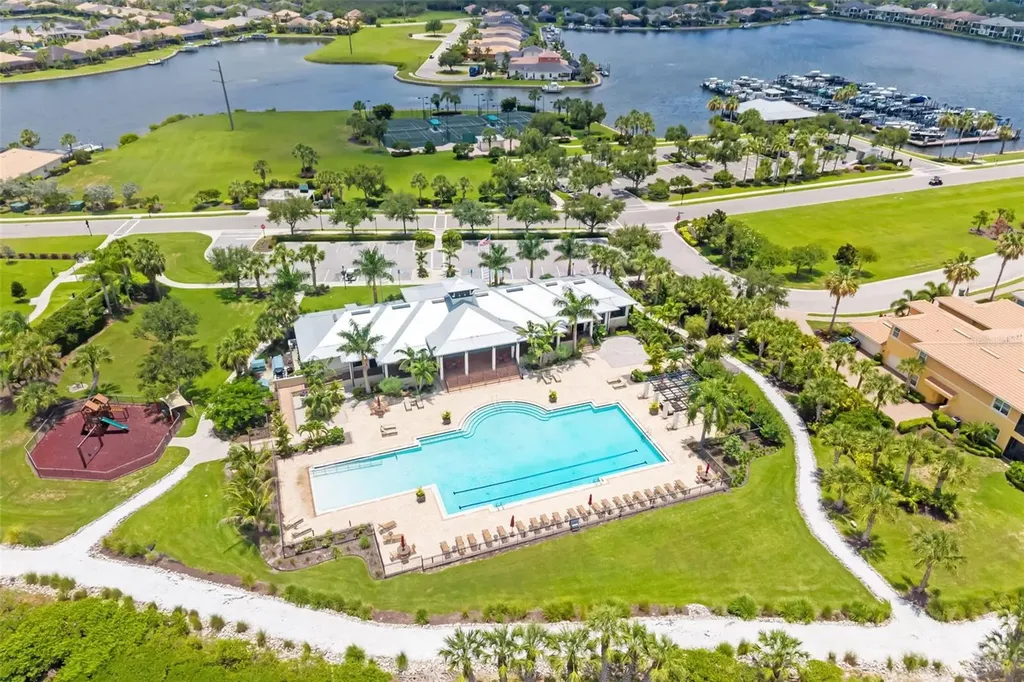 5216 Lake Overlook Avenue Bradenton FL 34208