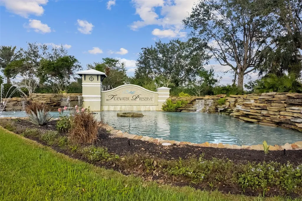 5216 Lake Overlook Avenue Bradenton FL 34208