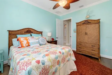 5216 Lake Overlook Avenue Bradenton FL 34208