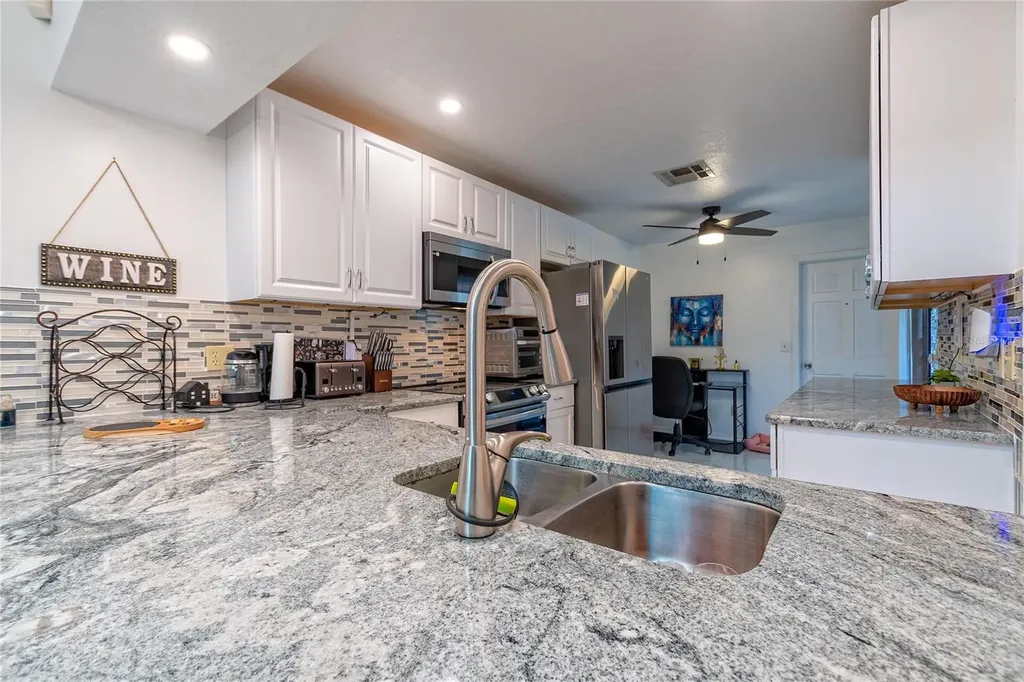 7720 Chapelhill Drive Orlando FL 32819