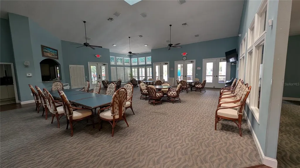 1025 Lake Avoca Place Tarpon Springs FL 34689