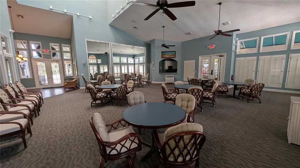 1025 Lake Avoca Place Tarpon Springs FL 34689