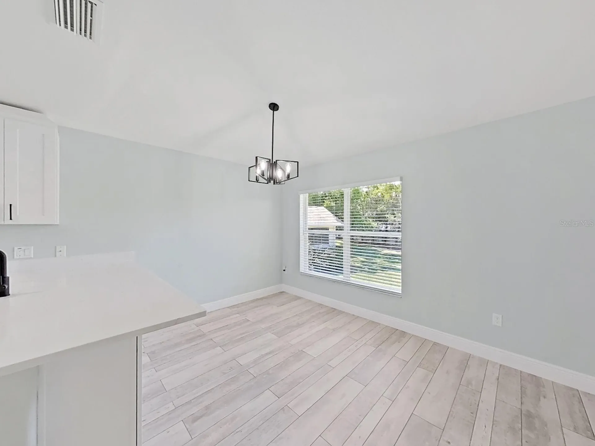 1025 Lake Avoca Place Tarpon Springs FL 34689