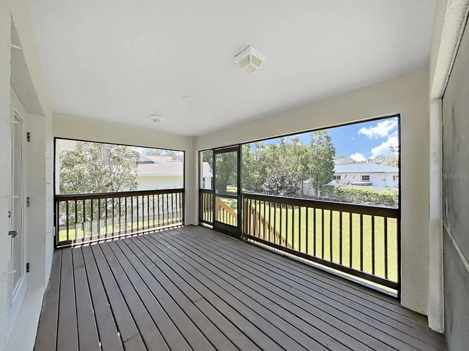1025 Lake Avoca Place Tarpon Springs FL 34689
