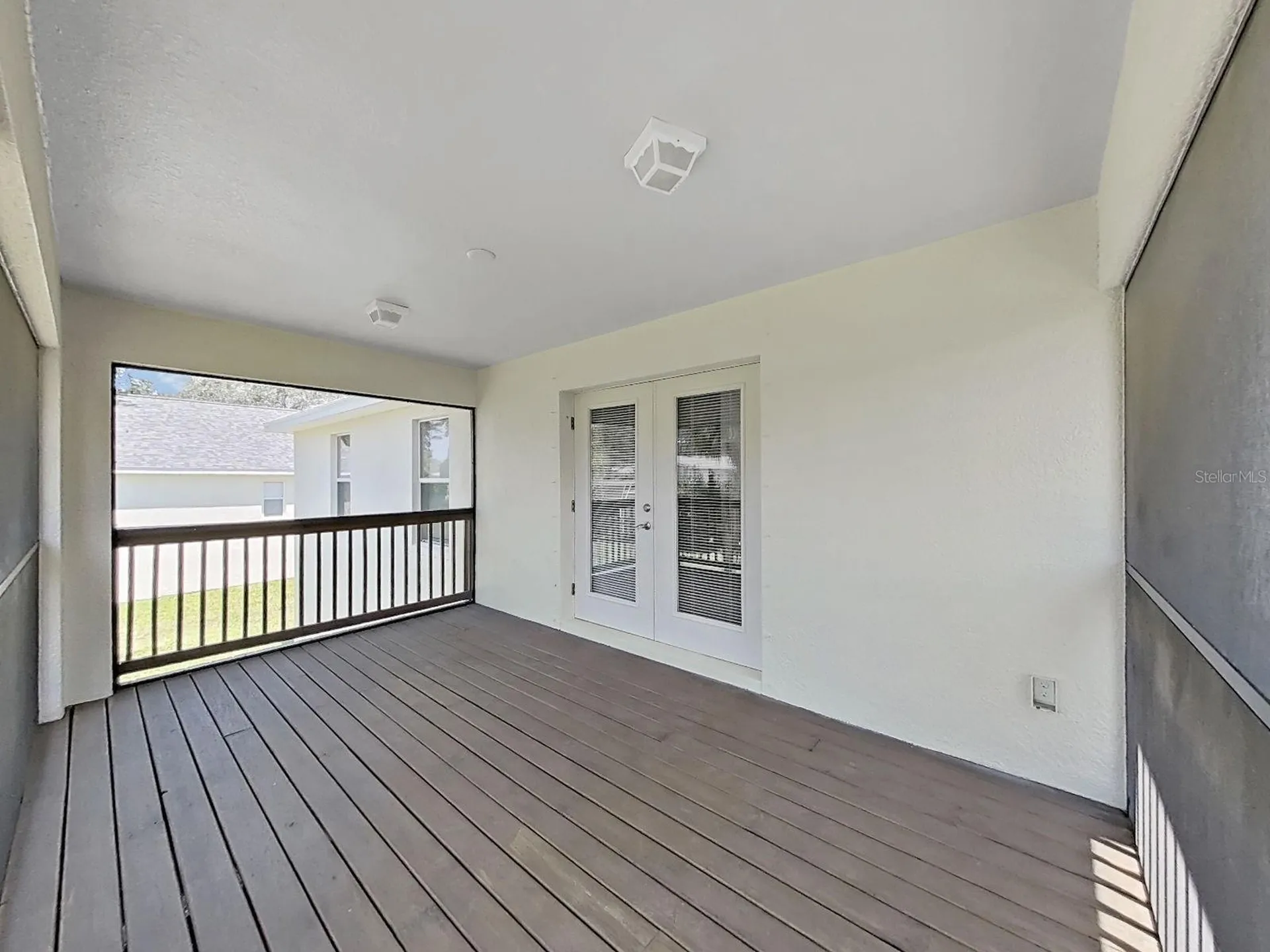1025 Lake Avoca Place Tarpon Springs FL 34689