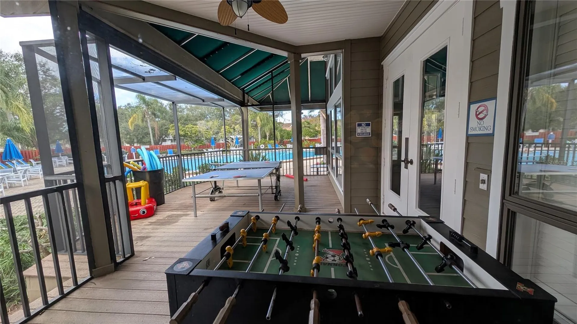 1025 Lake Avoca Place Tarpon Springs FL 34689