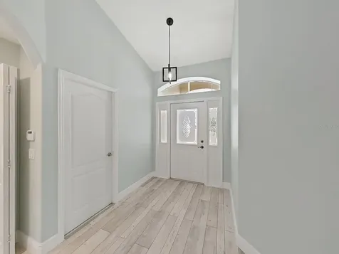 1025 Lake Avoca Place Tarpon Springs FL 34689