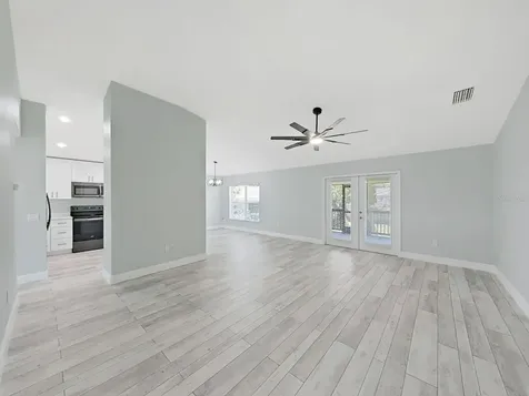 1025 Lake Avoca Place Tarpon Springs FL 34689