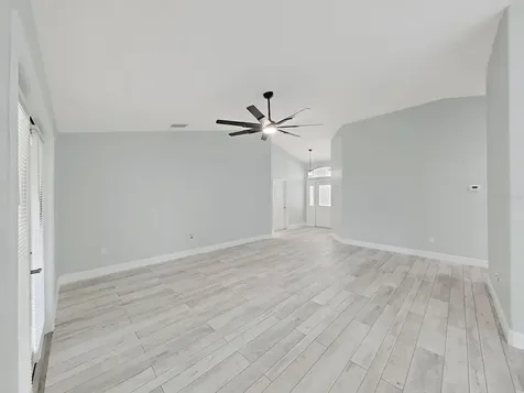 1025 Lake Avoca Place Tarpon Springs FL 34689