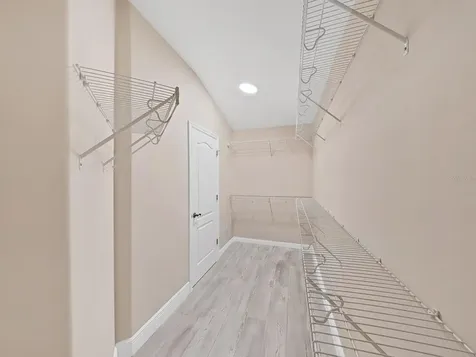 1025 Lake Avoca Place Tarpon Springs FL 34689