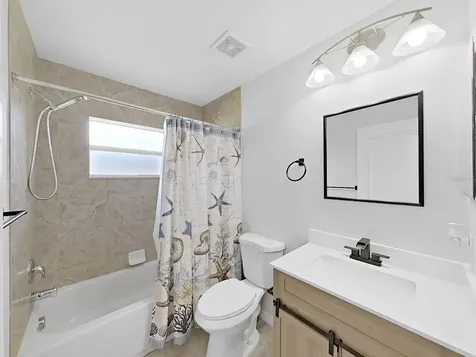 1025 Lake Avoca Place Tarpon Springs FL 34689