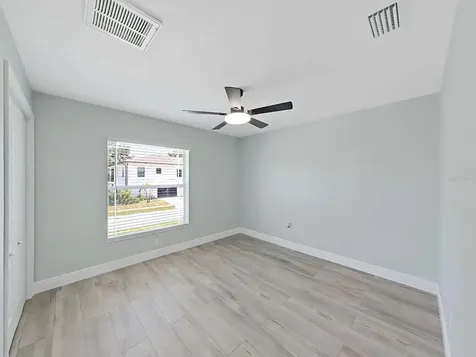 1025 Lake Avoca Place Tarpon Springs FL 34689