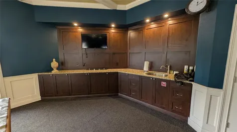 1025 Lake Avoca Place Tarpon Springs FL 34689