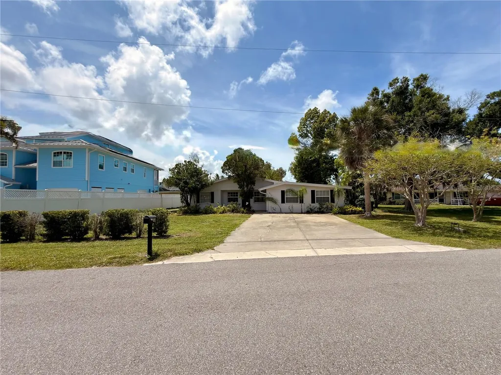 812 Bayview Drive Nokomis FL 34275