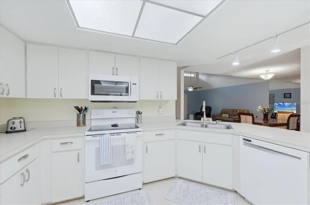3412 Tallywood Circle Sarasota FL 34237