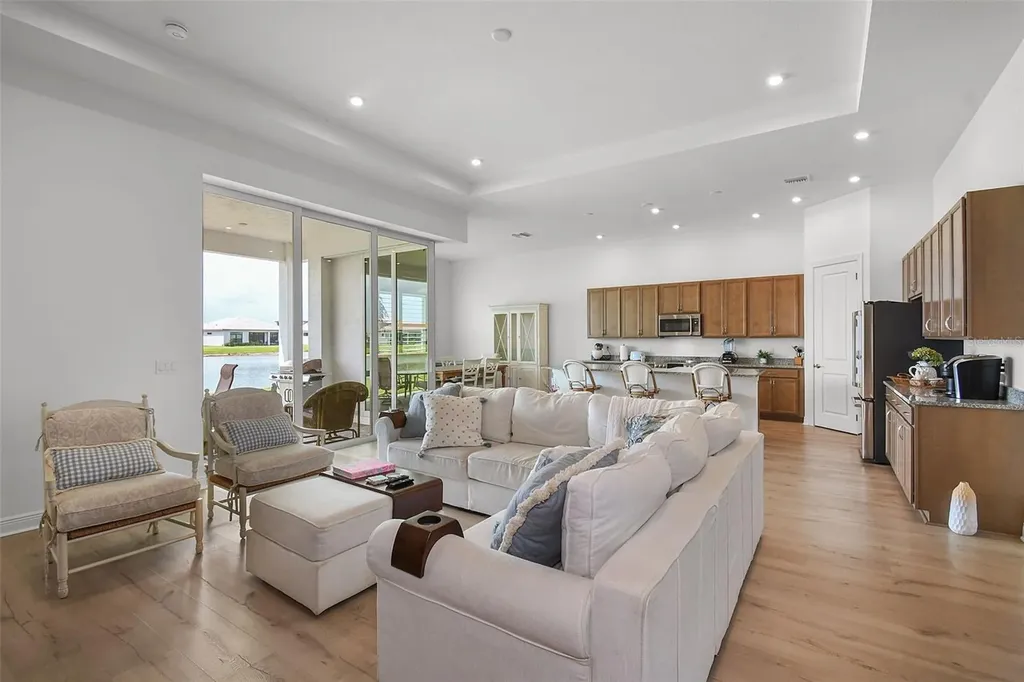 8472 SW Cantante Way Port St Lucie FL 34987