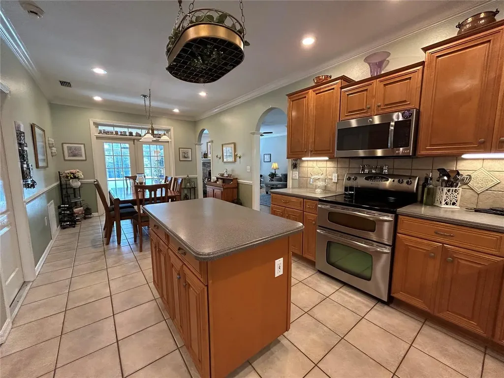 700 Adriane Park Circle Kissimmee FL 34744