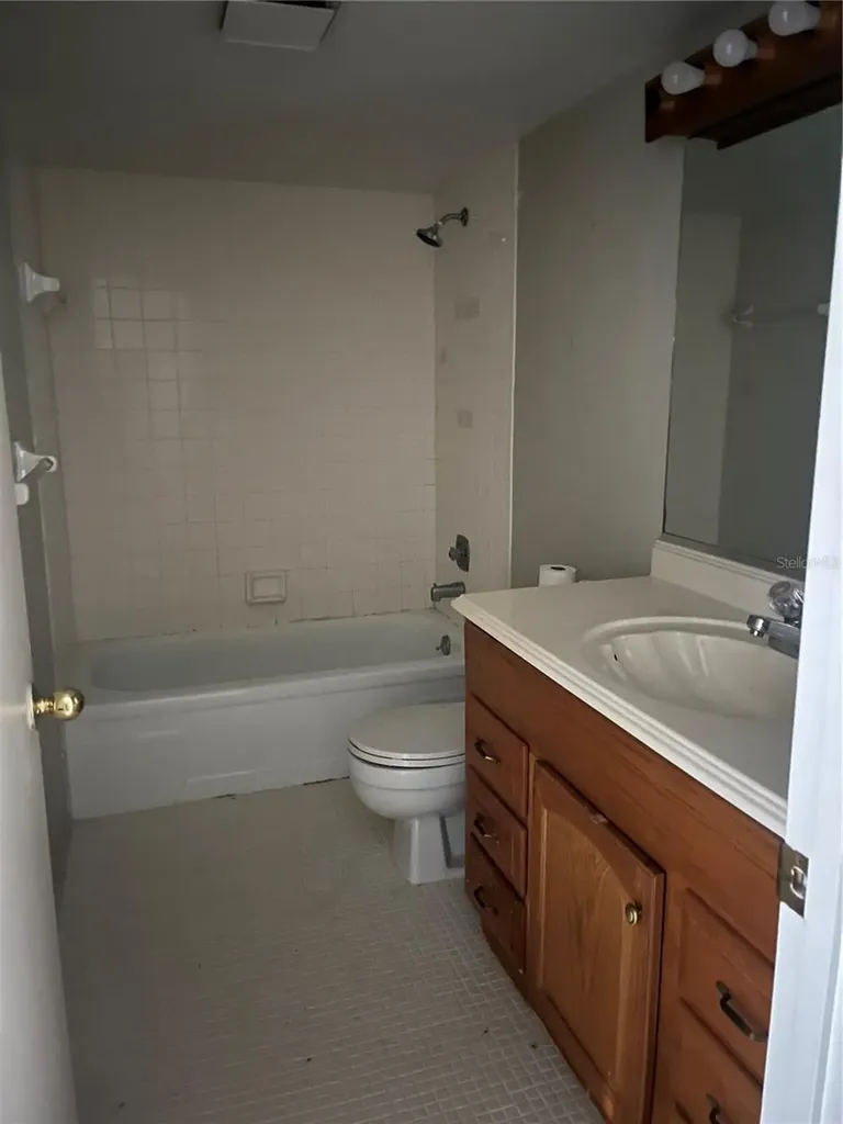 4300 Baywood Boulevard Mount Dora FL 32757