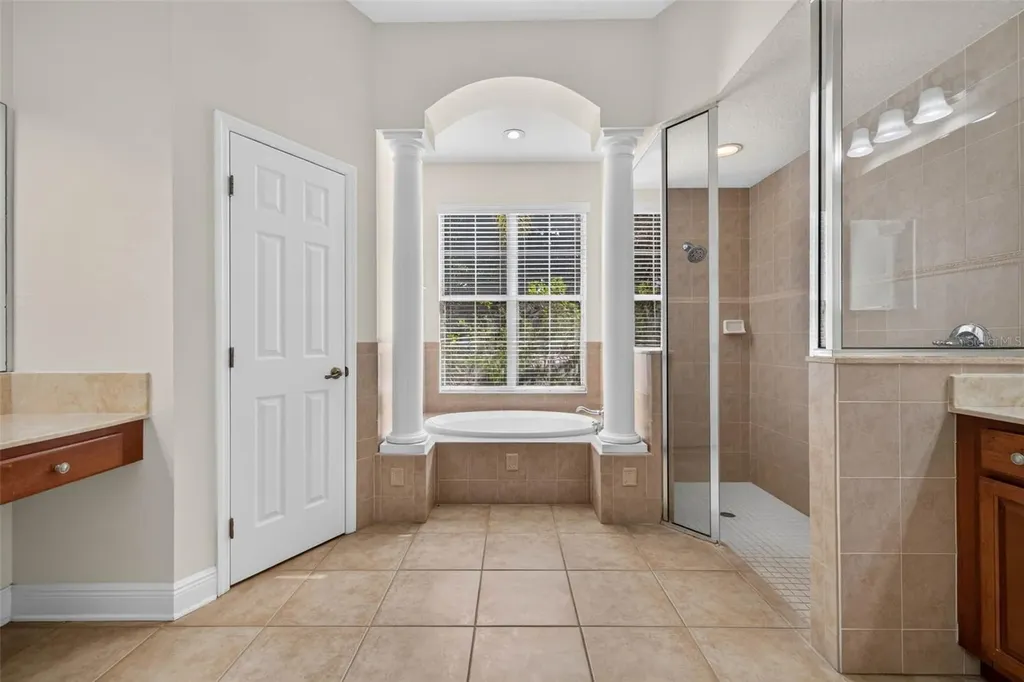 5112 Abisher Wood Lane Brandon FL 33511