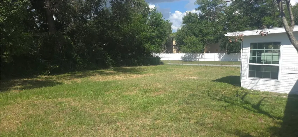 8 Flamevine Lane Debary FL 32713