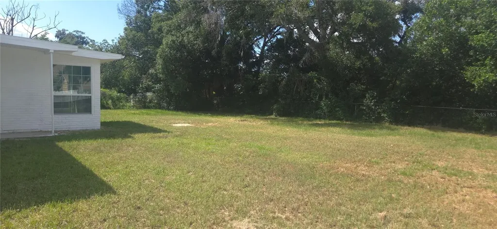 8 Flamevine Lane Debary FL 32713