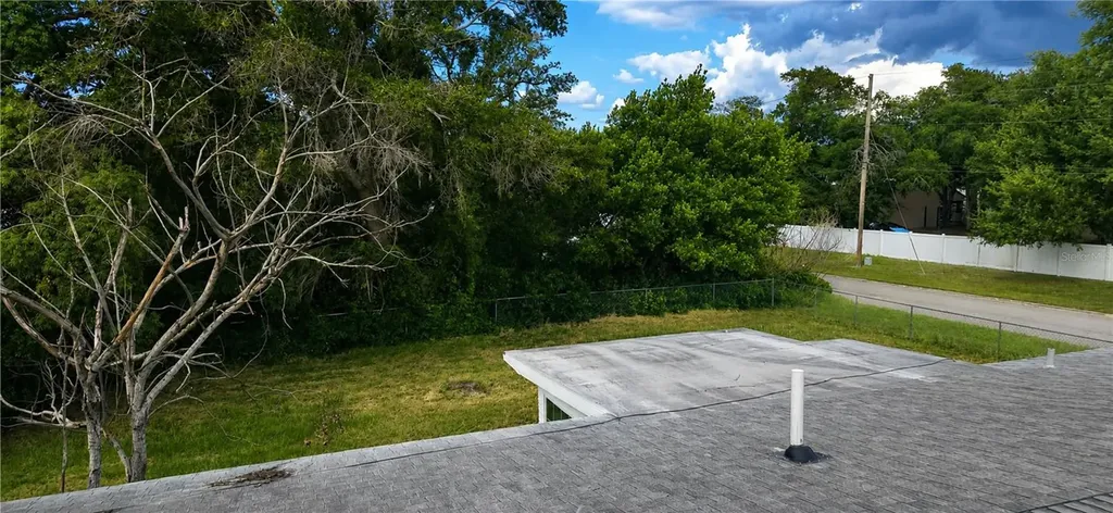 8 Flamevine Lane Debary FL 32713