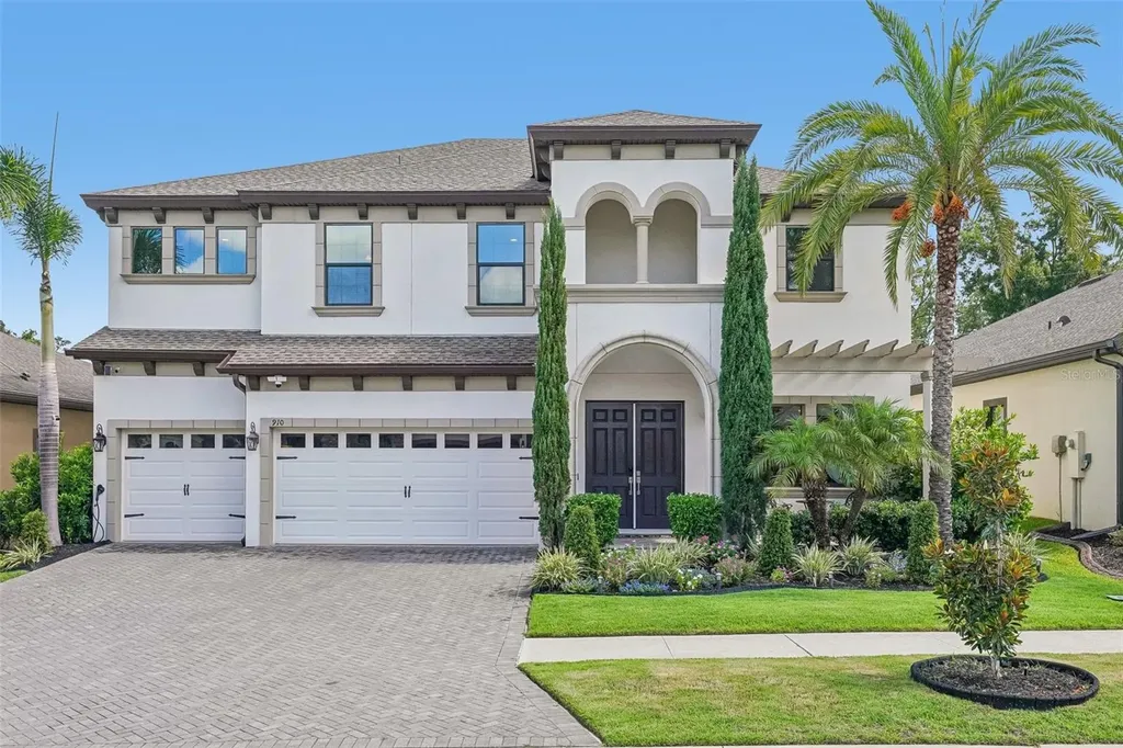 910 Grand Cresta Avenue Brandon FL 33511