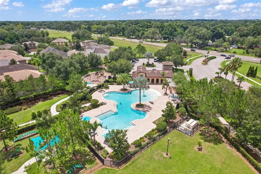 910 Grand Cresta Avenue Brandon FL 33511