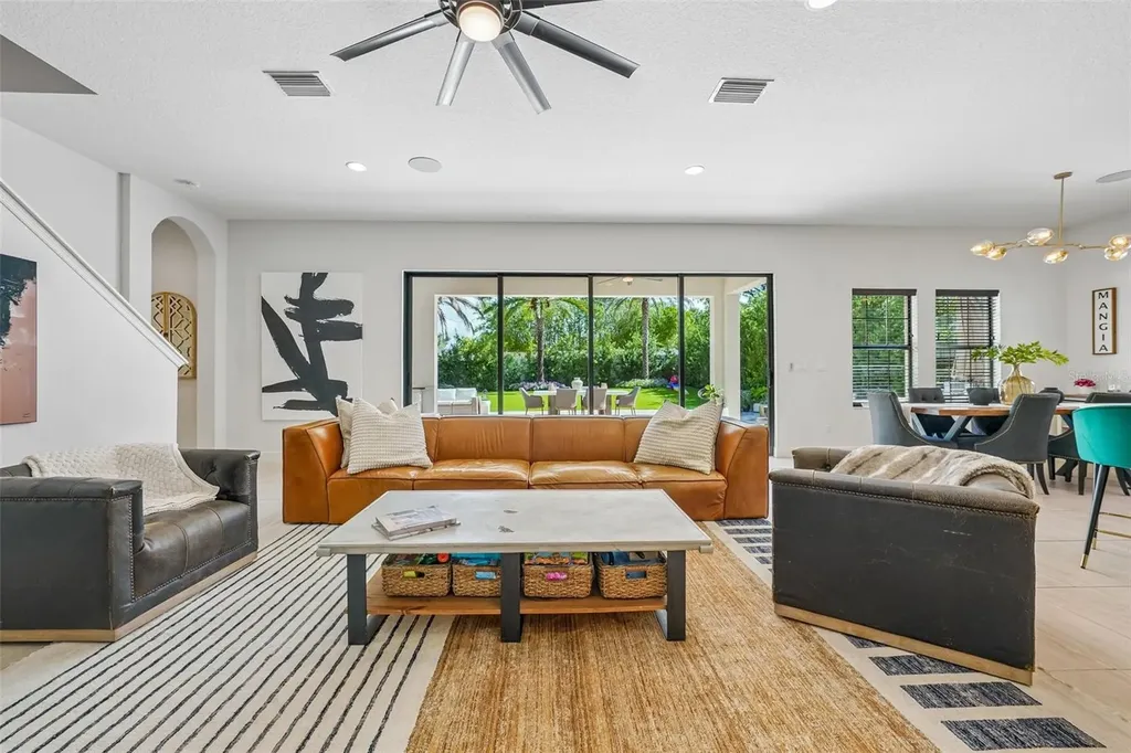 910 Grand Cresta Avenue Brandon FL 33511