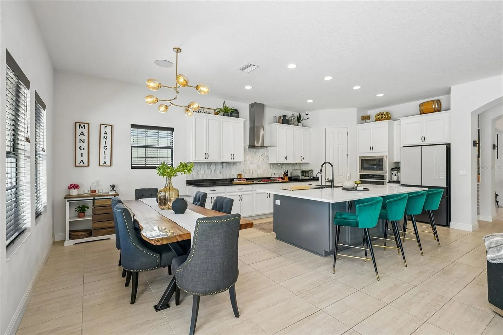 910 Grand Cresta Avenue Brandon FL 33511