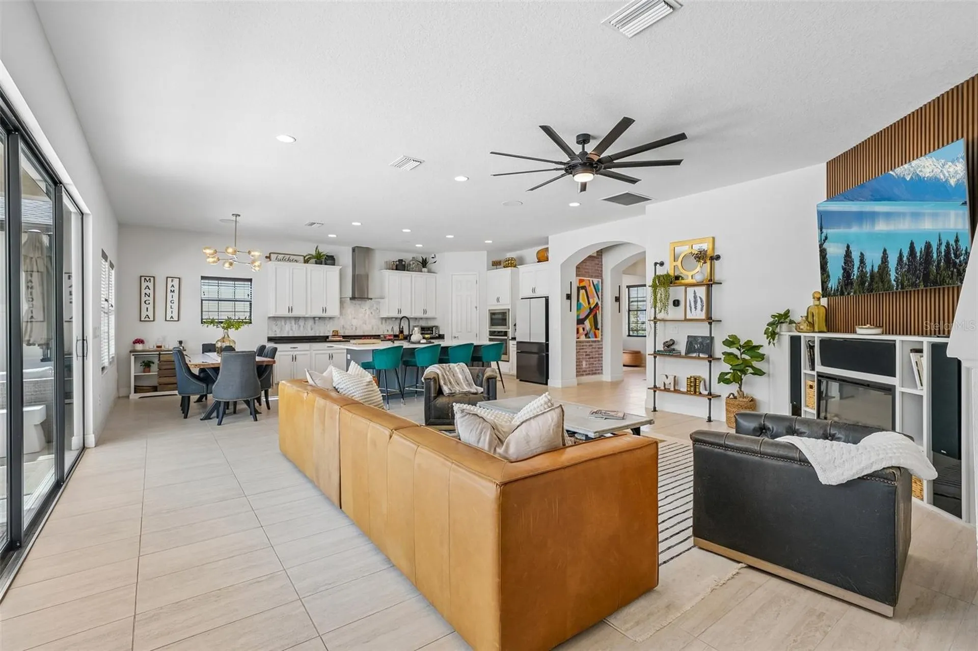 910 Grand Cresta Avenue Brandon FL 33511