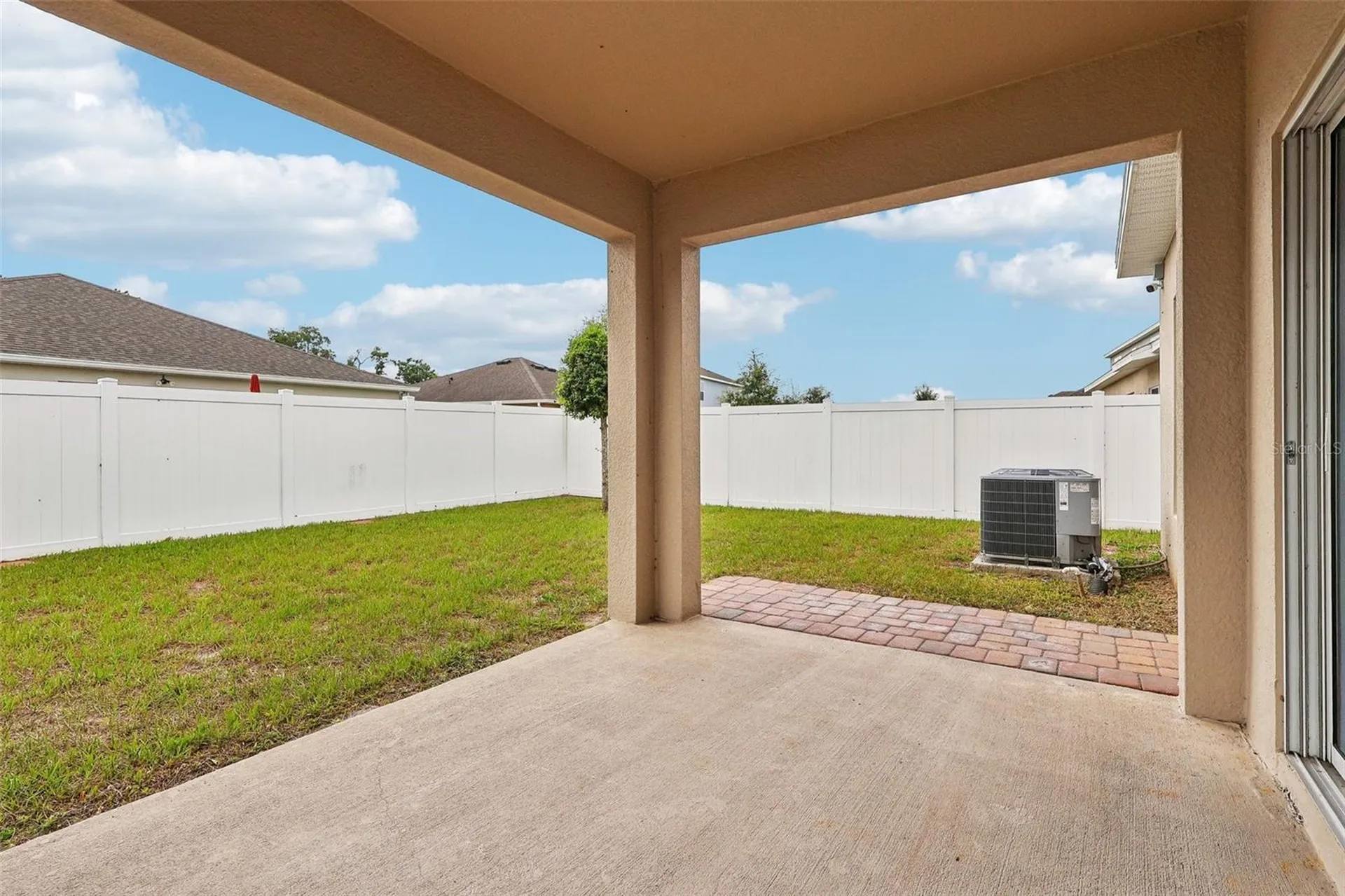 833 Avenal Lane Davenport FL 33837