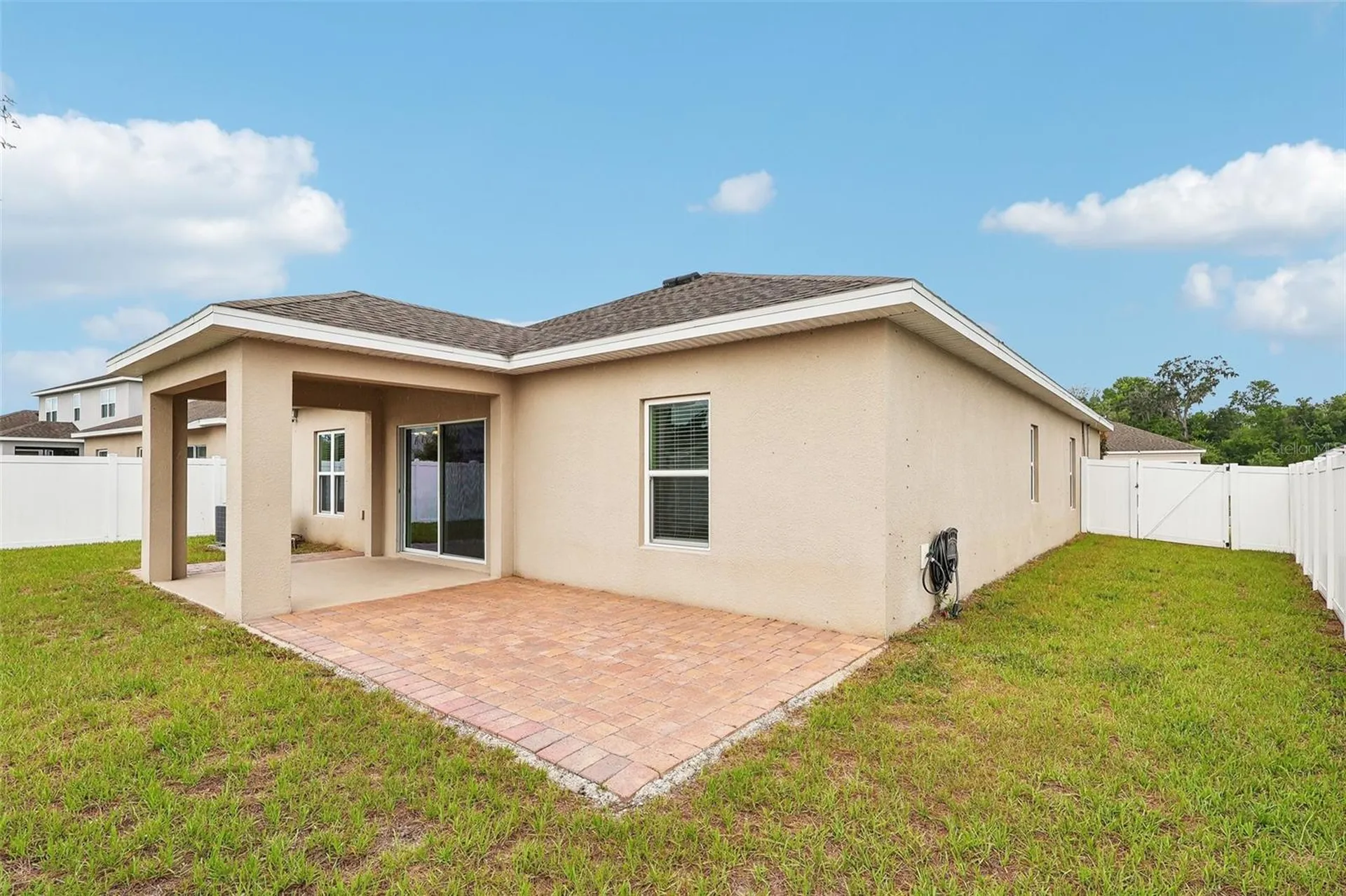 833 Avenal Lane Davenport FL 33837